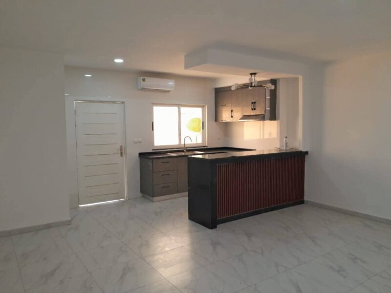 Moradia V3 localizada na Urbanização kilamba Village disponível para arrendamento